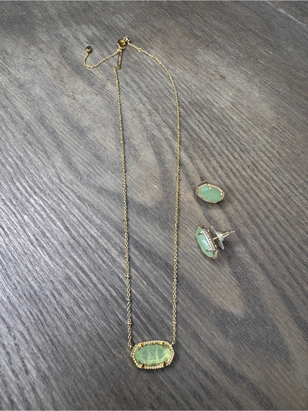 NEW Kendra Scott Gold Necklace and Stud Earrings with Pale Green Stones